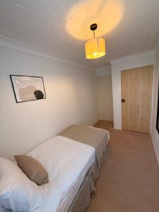 35 Feltwell Place - Room 4